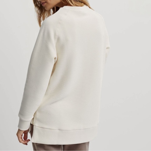 Varley Manning Sweatshirt in Oat Milk size small - Picture 2 of 9